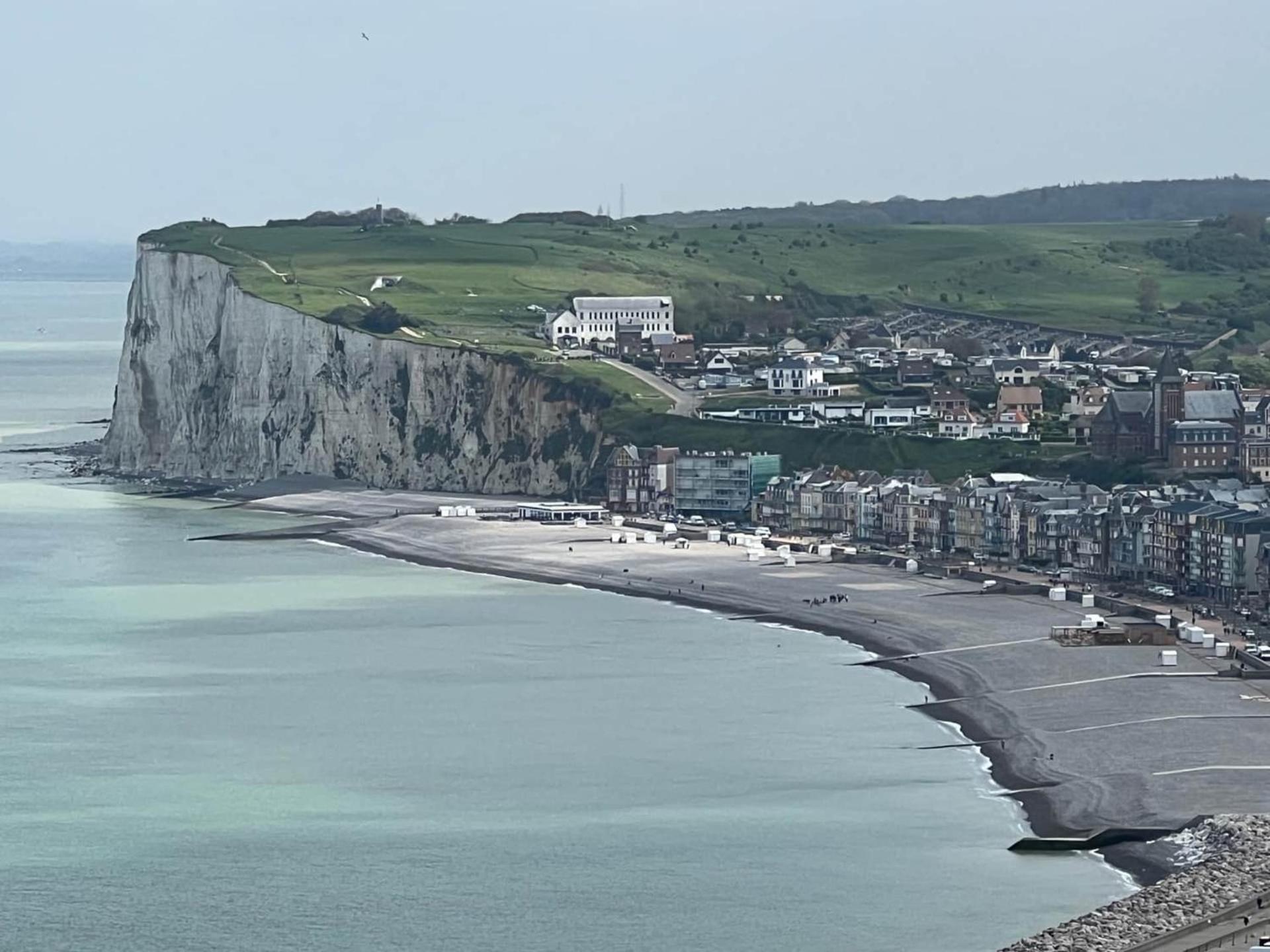 Appartement La Vue Mers Avec Vue Panoramique Et Balcon, 100 M Plage, Velos Fournis Location Capriciosa, Petit Dejeuner En Option ภายนอก รูปภาพ